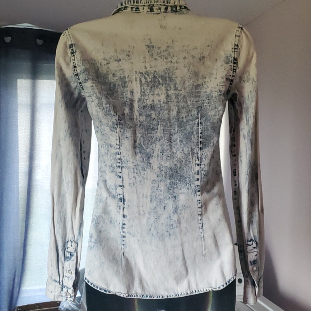 Button Up Shirt - Picture 2 of 3